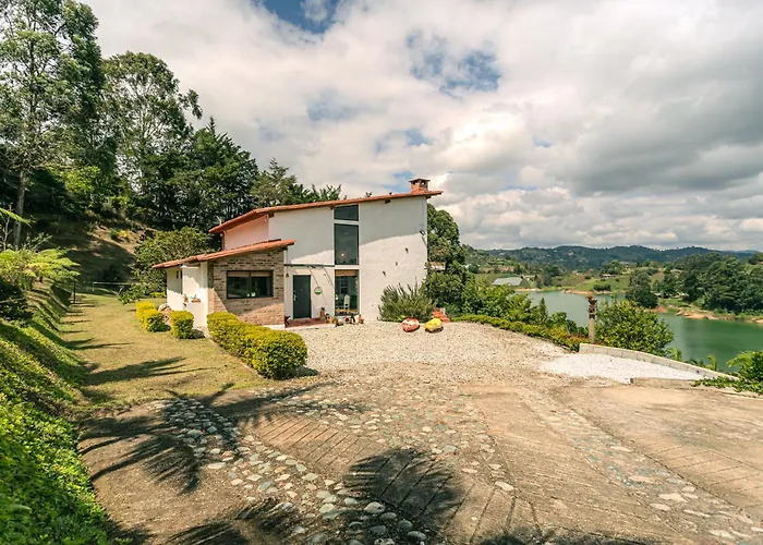 La Villa, Espectaculares Vistas Al Lago Penol-Guatape